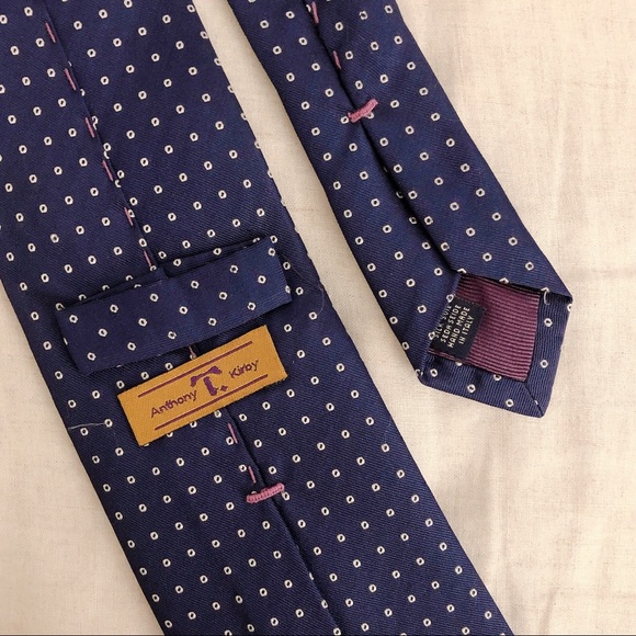 Anthony T Kirby tie - Picture 2 of 3
